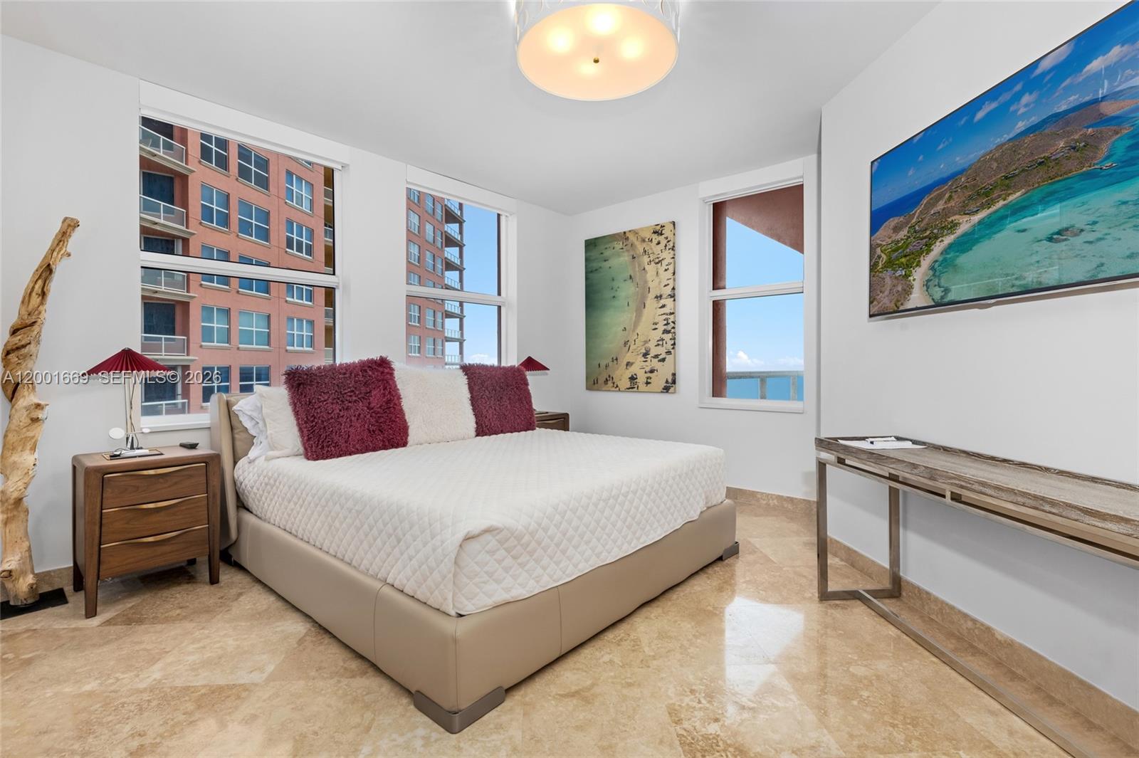 PALMS TOWER ONE CONDO - Residential