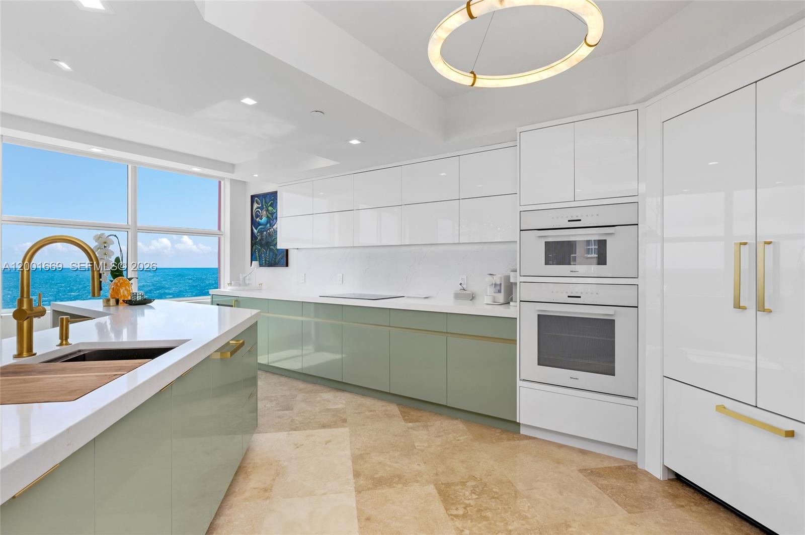 PALMS TOWER ONE CONDO - Residential