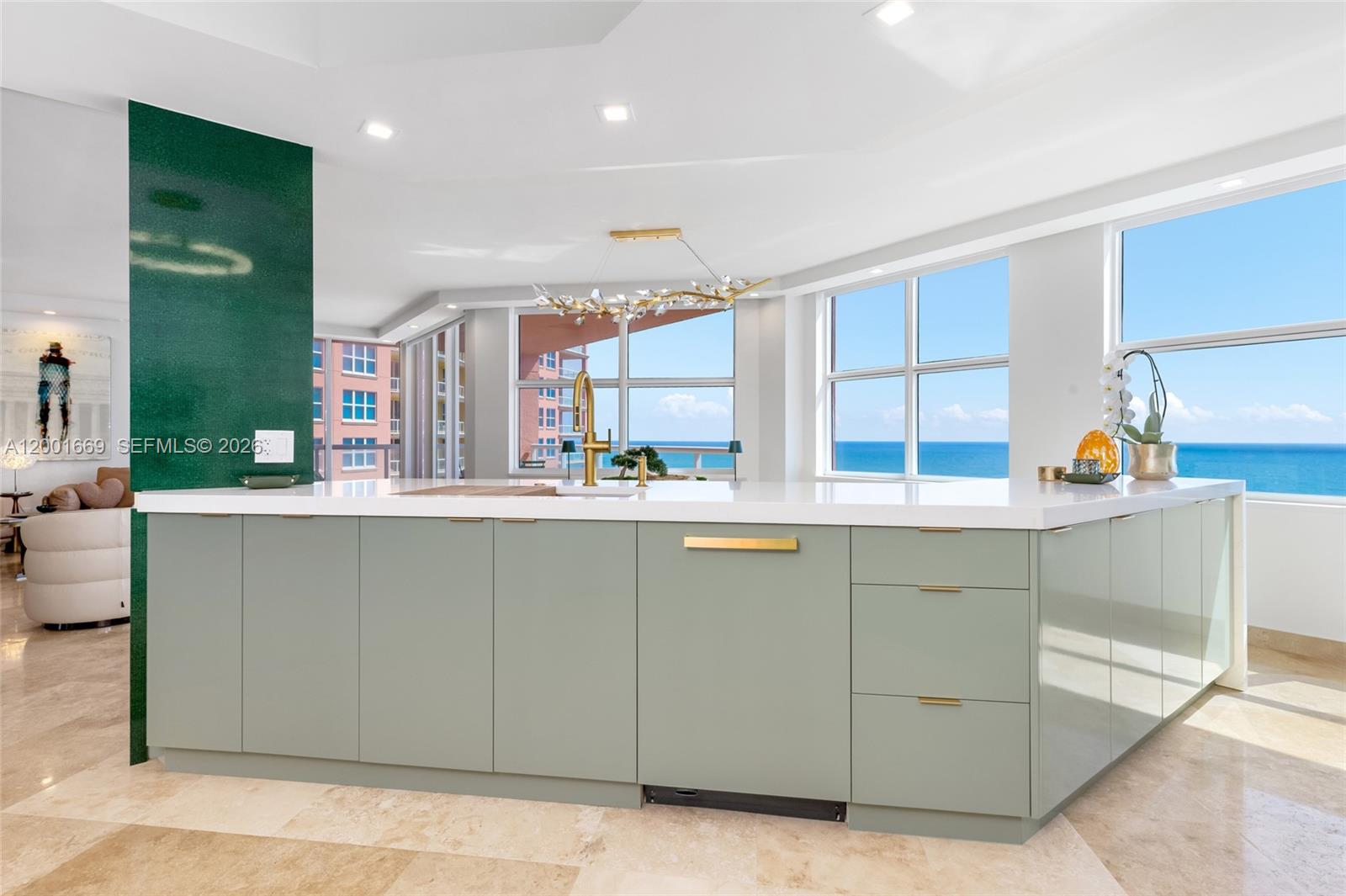 PALMS TOWER ONE CONDO - Residential