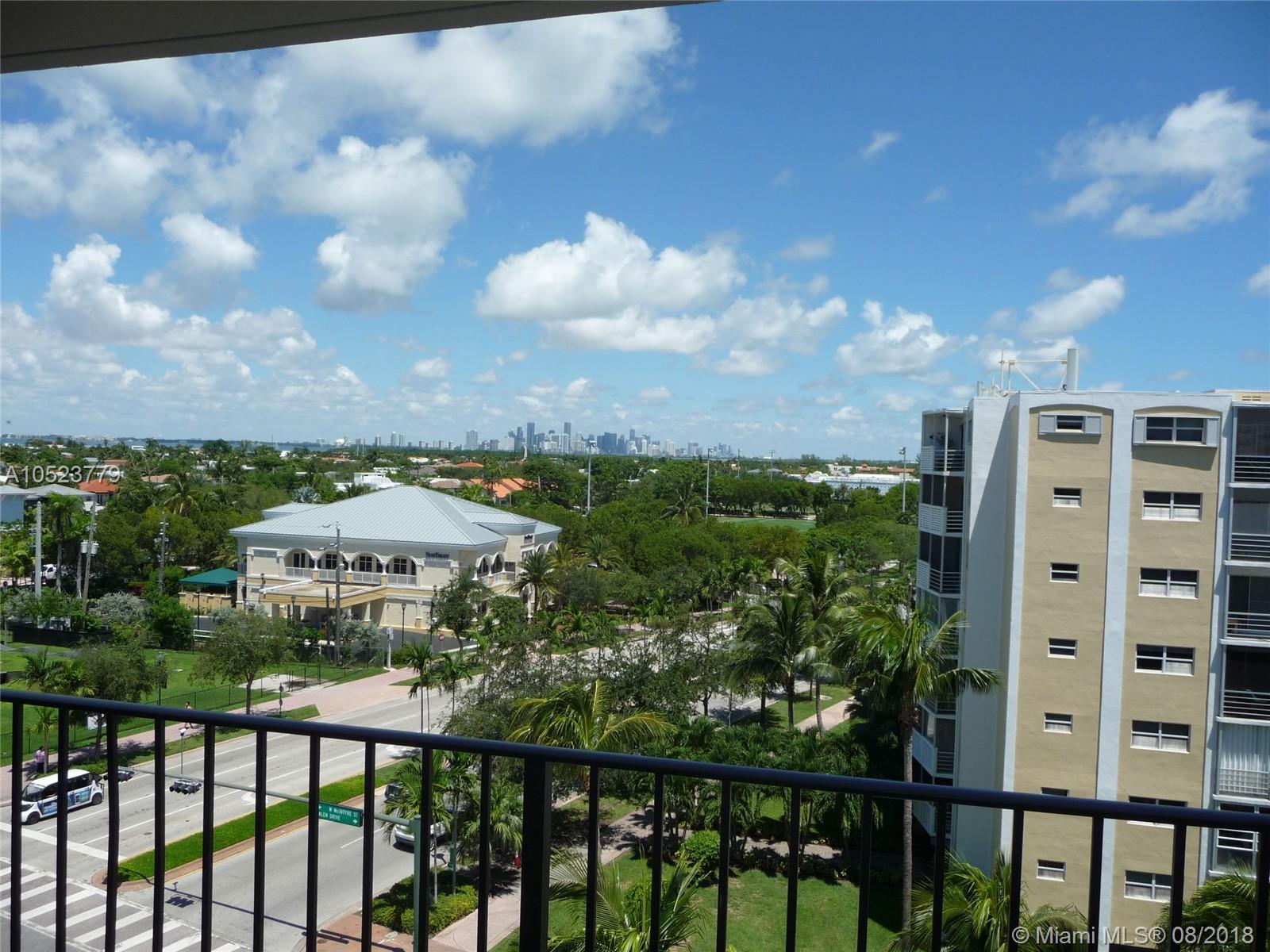 KEY BISCAYNE - Residential