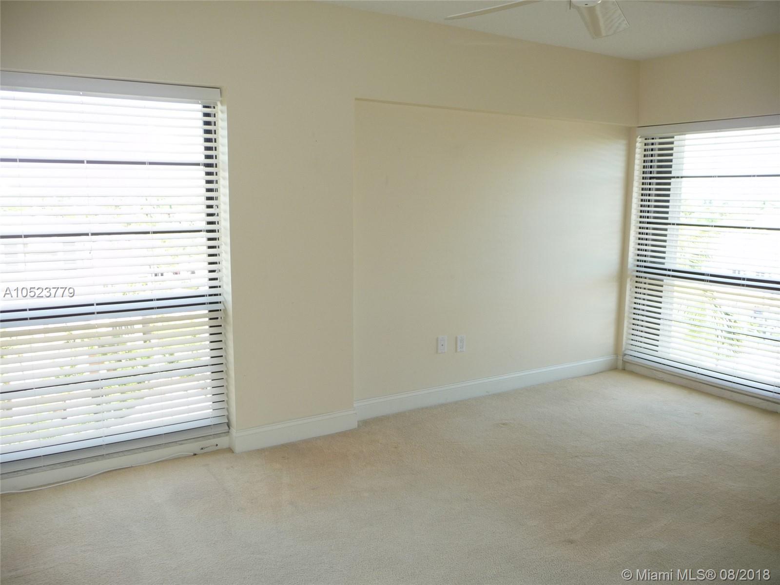 KEY BISCAYNE - Residential