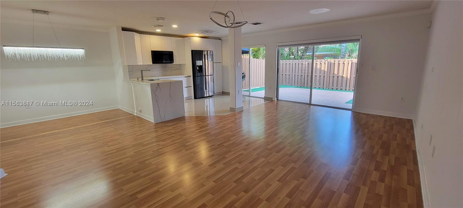 LAGO MAR 1ST ADDN - Residential Lease
