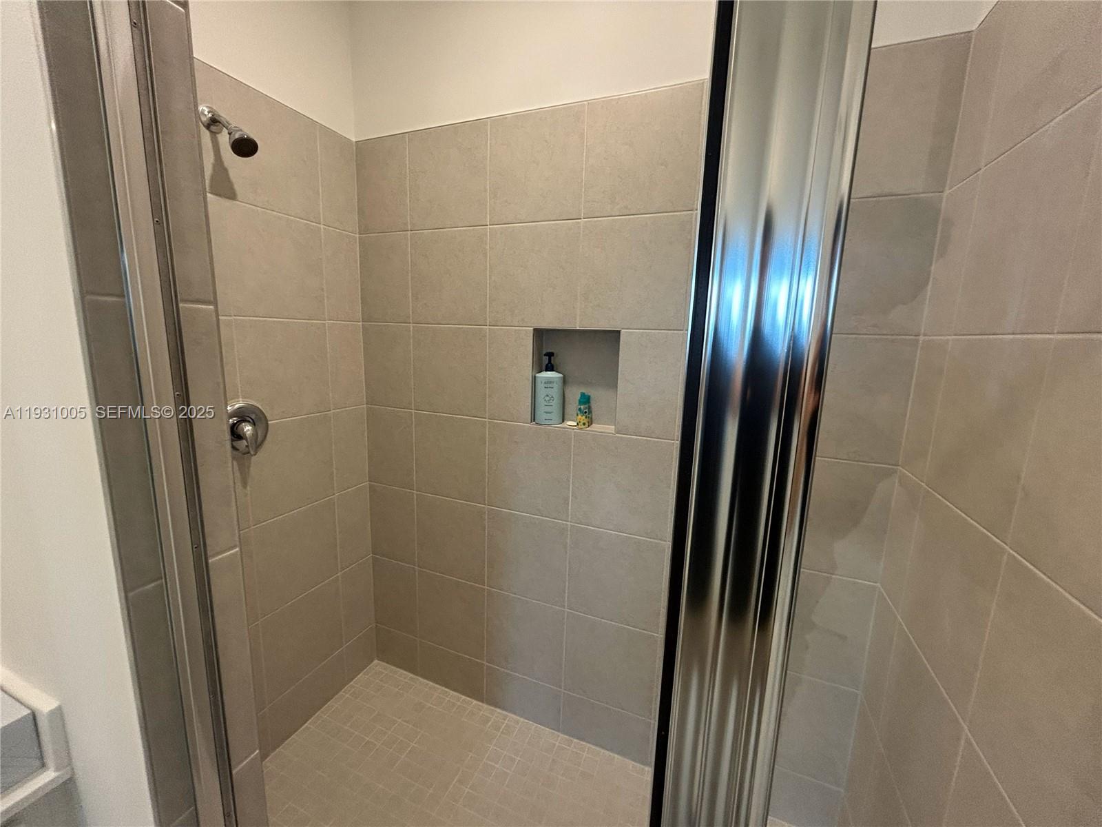 VERANDA PLAT NO. 9 - Residential Lease