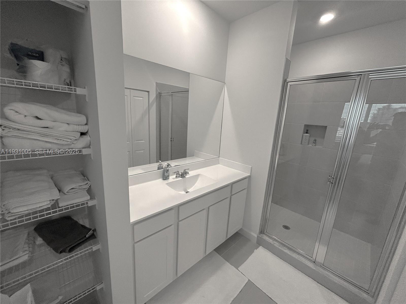 VERANDA PLAT NO. 9 - Residential Lease