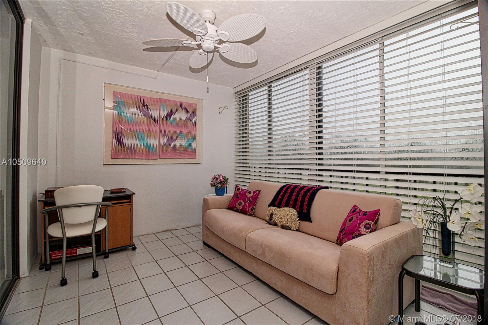 COUNTRY CLUB VILLAGE - Residential