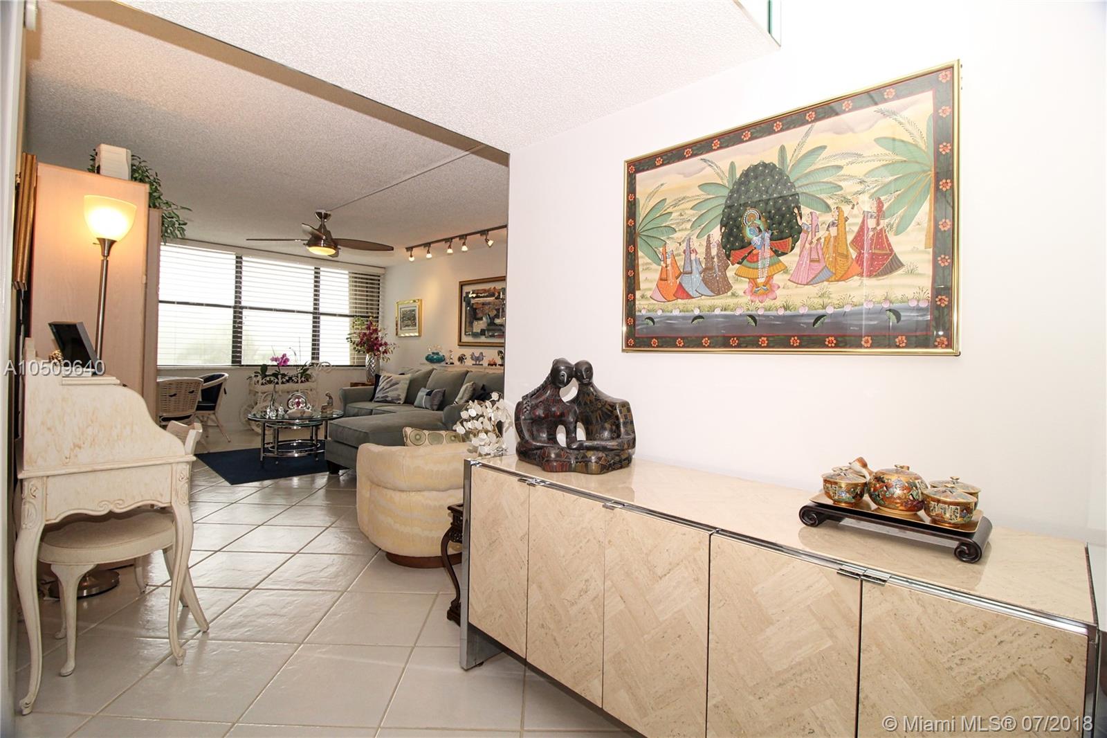 COUNTRY CLUB VILLAGE - Residential