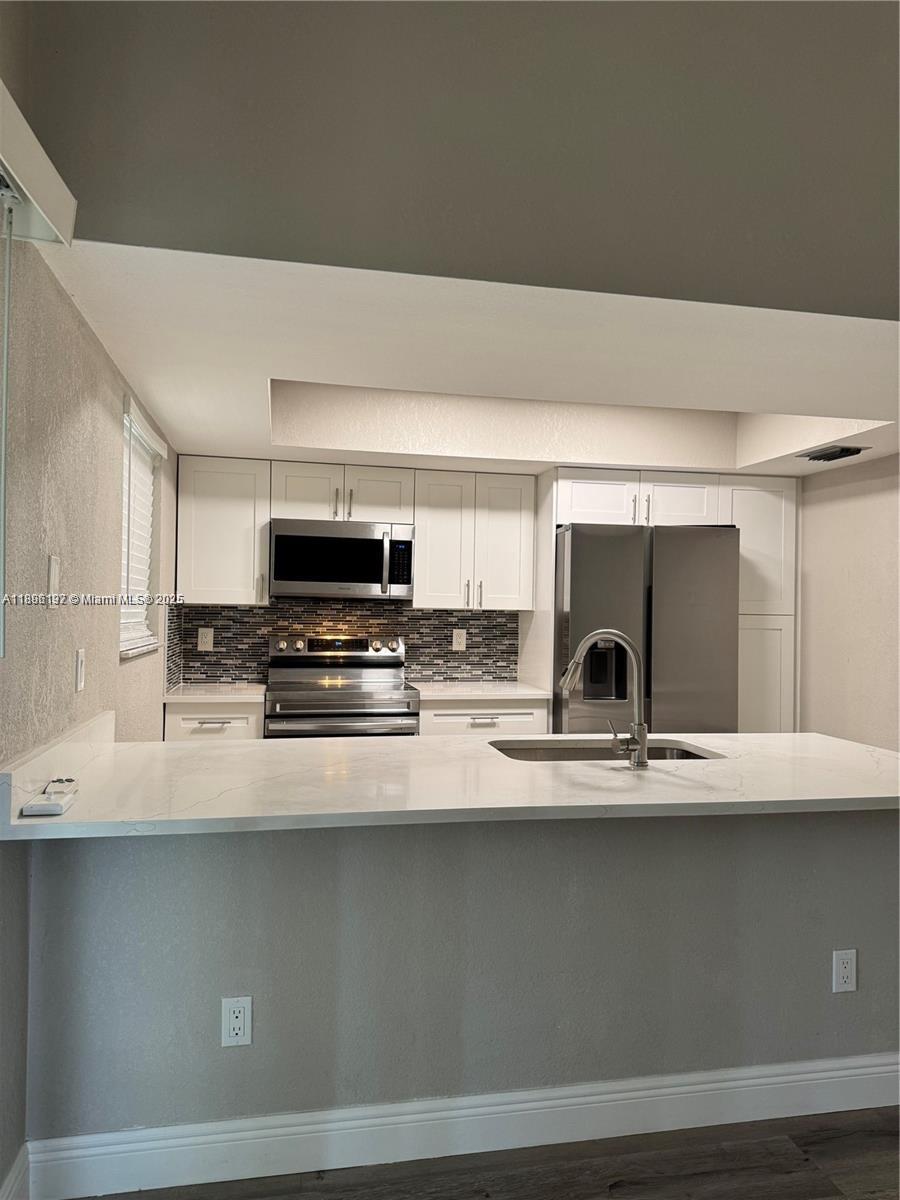 PORT ST LUCIE SECTION 19 - Residential Lease