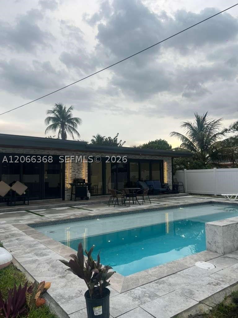 Photo of 39 SE 7th St, Dania Beach, FL 33004 (MLS # A12066368)