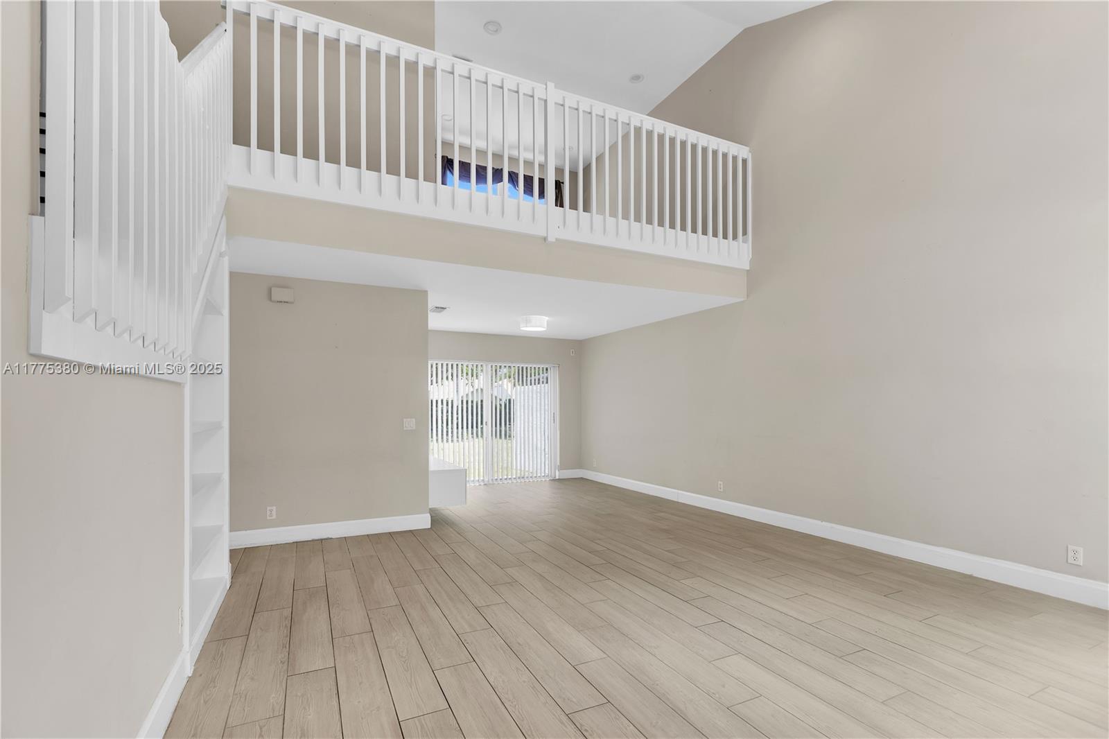 LAKES AT BOCA RATON PAR E - Residential