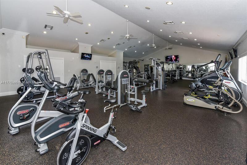 LAKES AT BOCA RATON PAR E - Residential