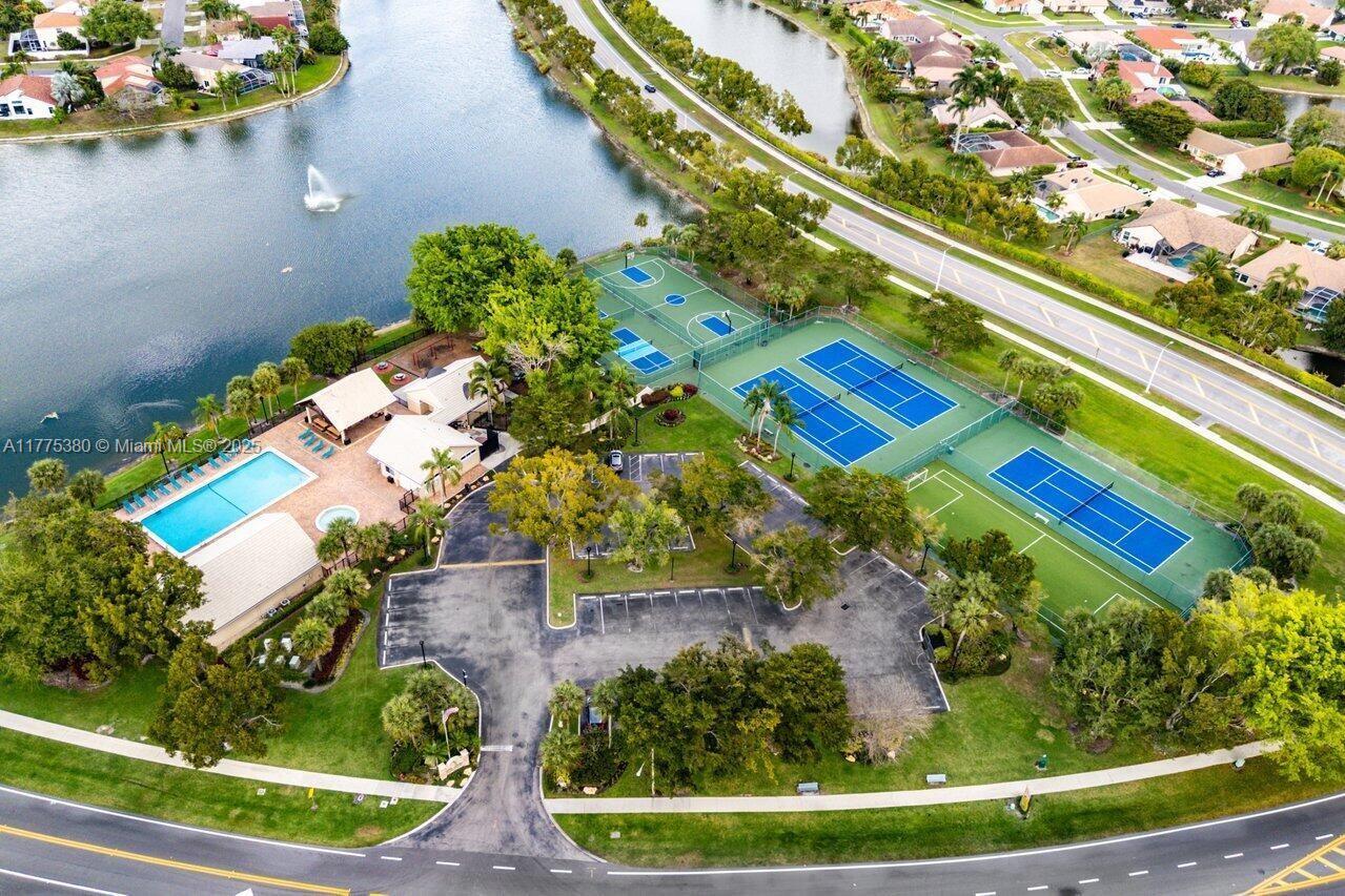 LAKES AT BOCA RATON PAR E - Residential