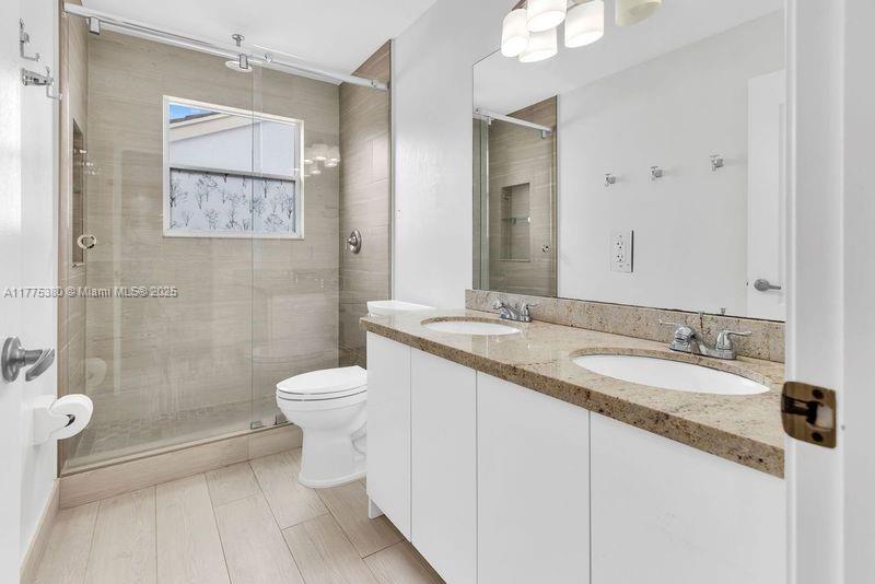 LAKES AT BOCA RATON PAR E - Residential
