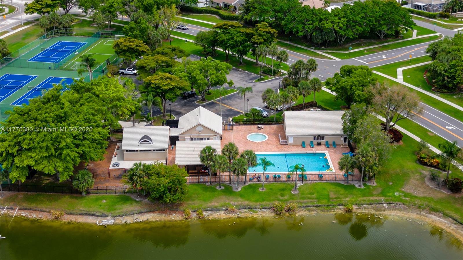 LAKES AT BOCA RATON PAR E - Residential