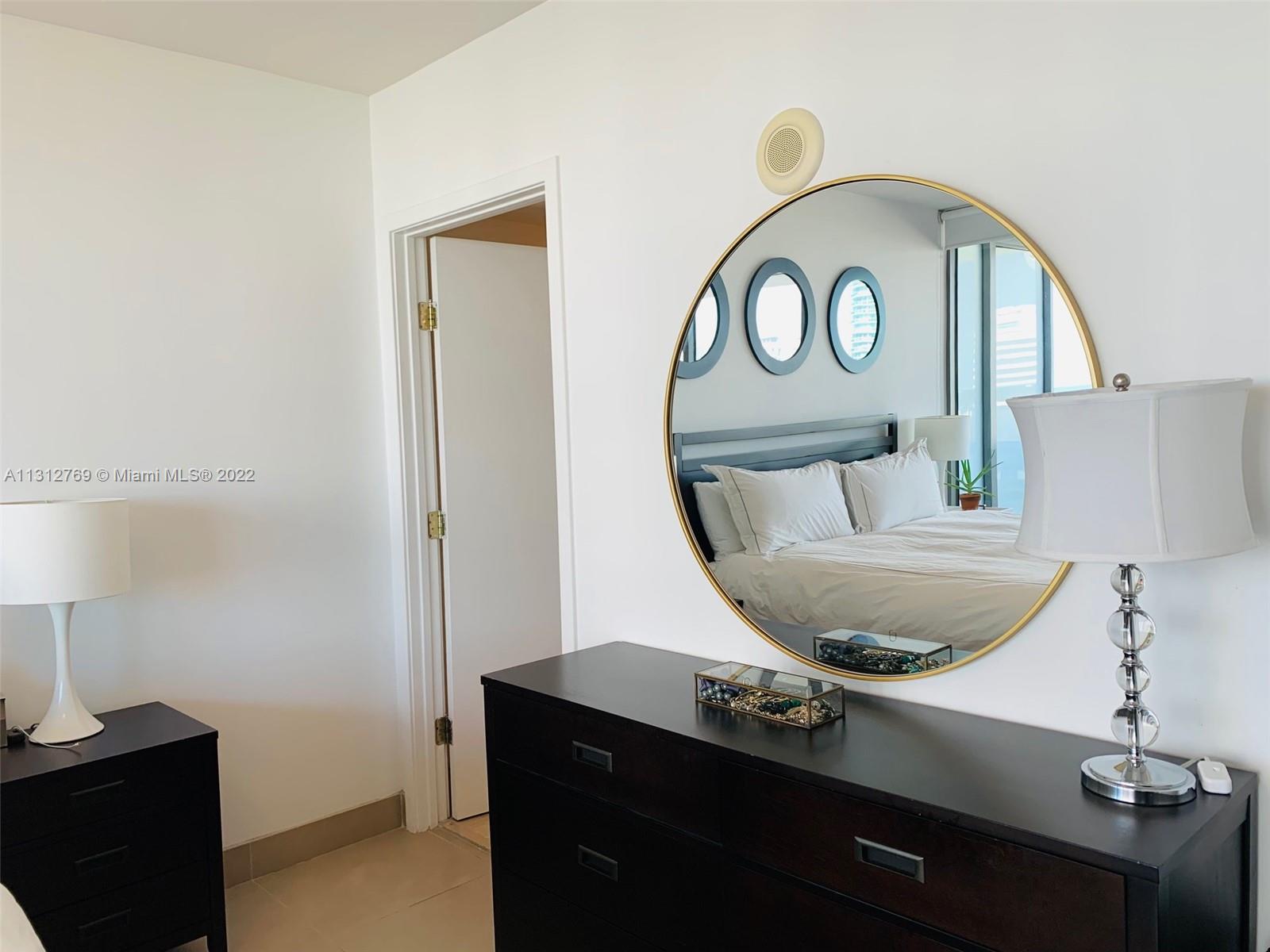 MEI CONDO - Residential