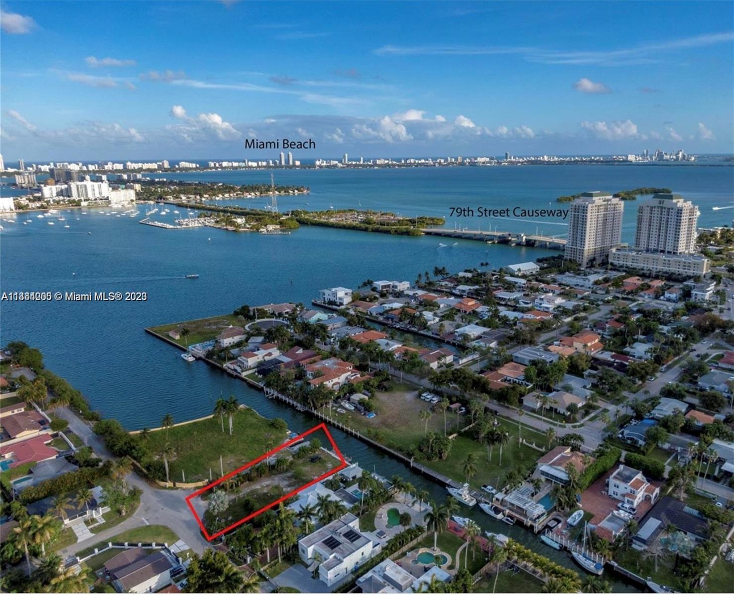 ADEMAR PARK AMD PL - Land