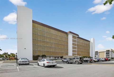 Tiny photo for 3050 NE 16th Ave #407, Oakland Park, FL 33334 (MLS # A12005837)