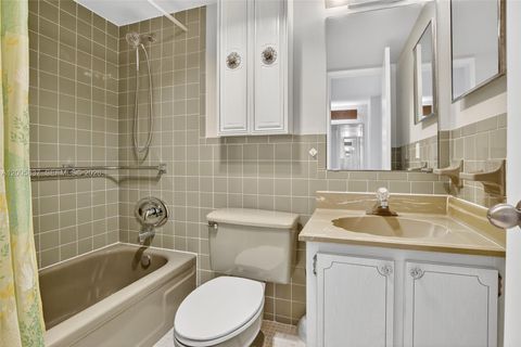 Tiny photo for 3050 NE 16th Ave #407, Oakland Park, FL 33334 (MLS # A12005837)