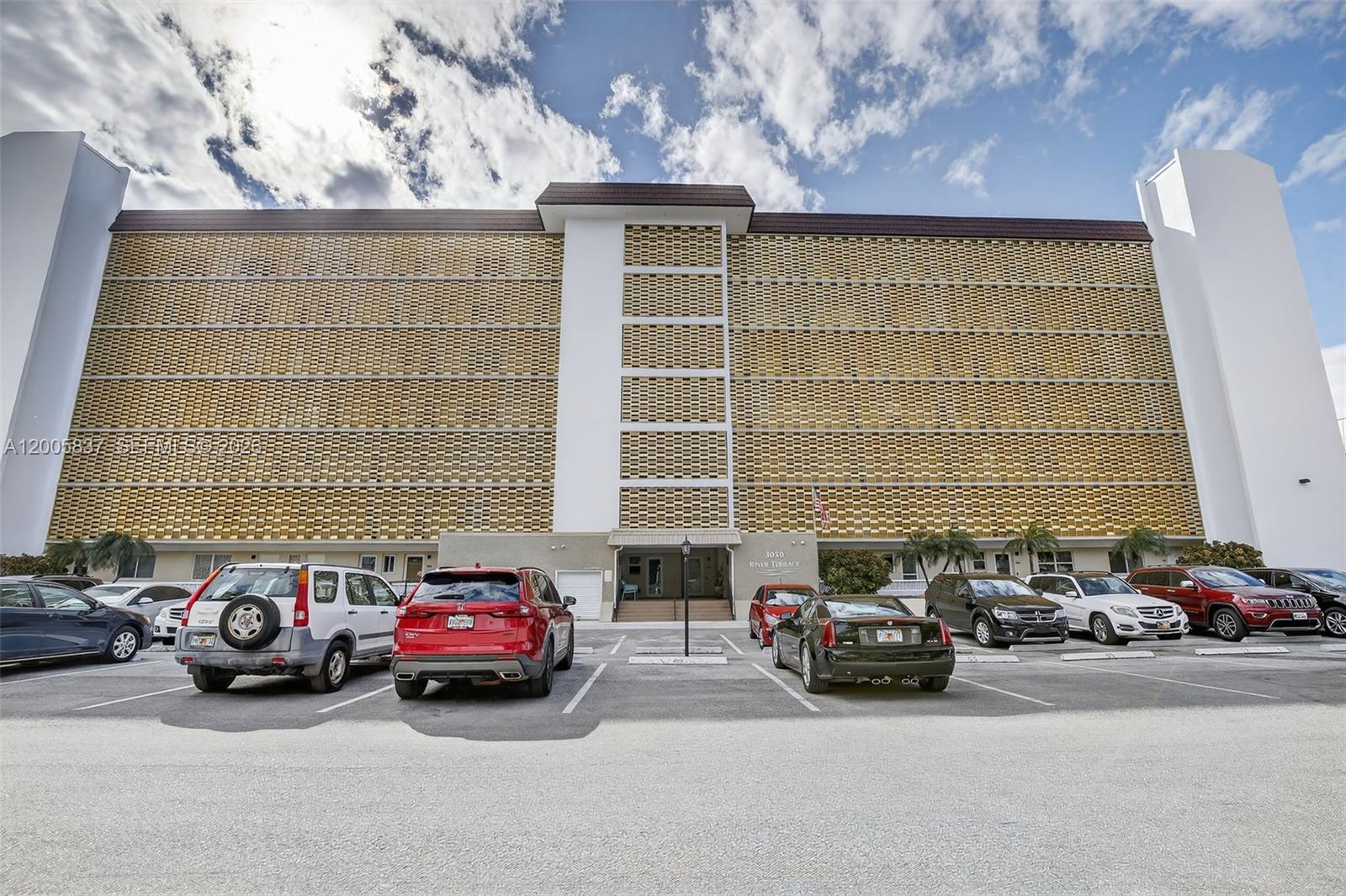 RIVER TERRACE CONDO - Residential