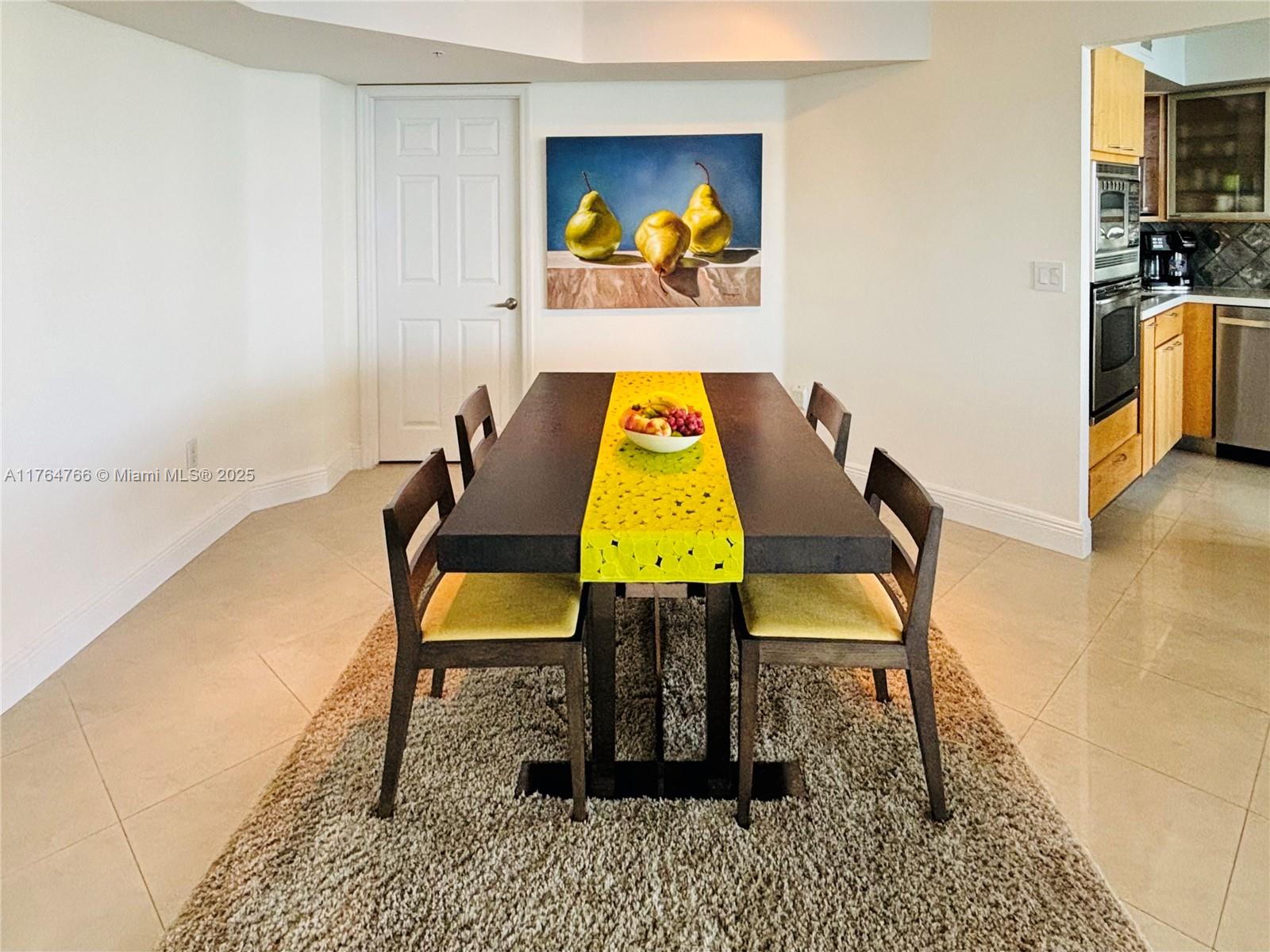 LA GORCE PALACE CONDO - Residential Lease