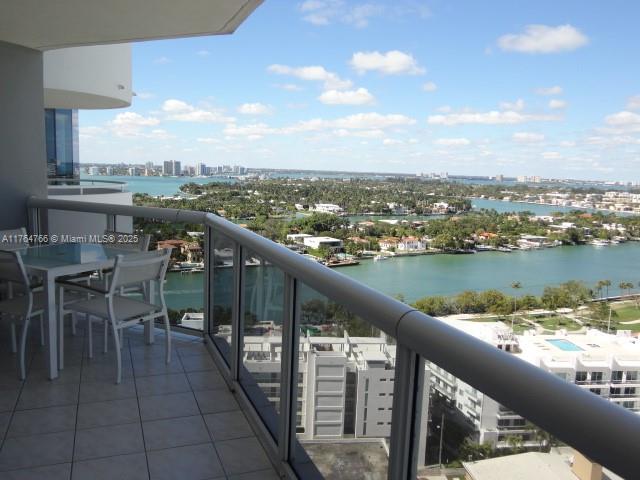 LA GORCE PALACE CONDO - Residential Lease