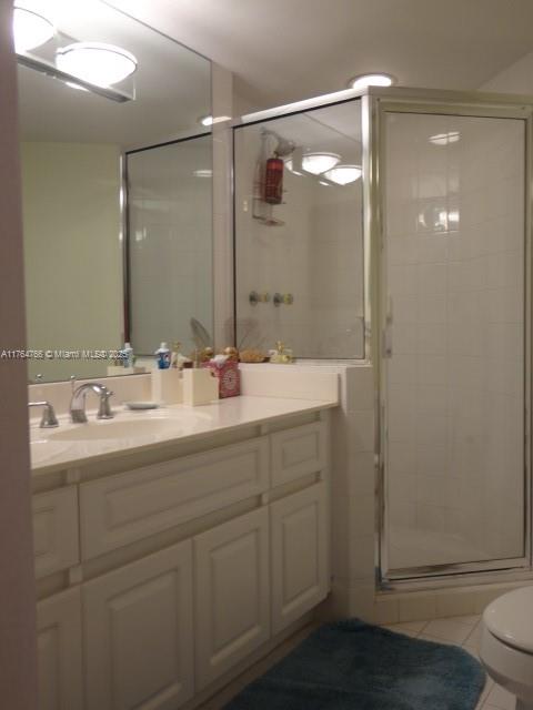LA GORCE PALACE CONDO - Residential Lease