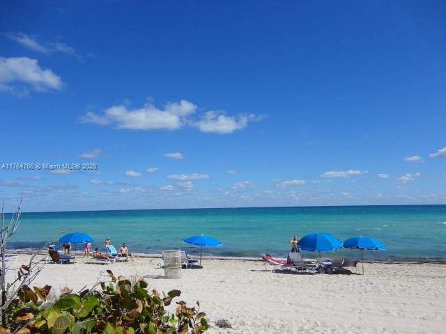 LA GORCE PALACE CONDO - Residential Lease