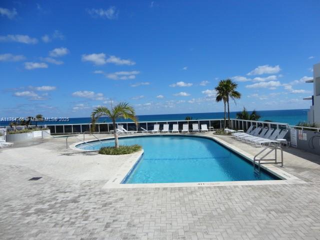 LA GORCE PALACE CONDO - Residential Lease