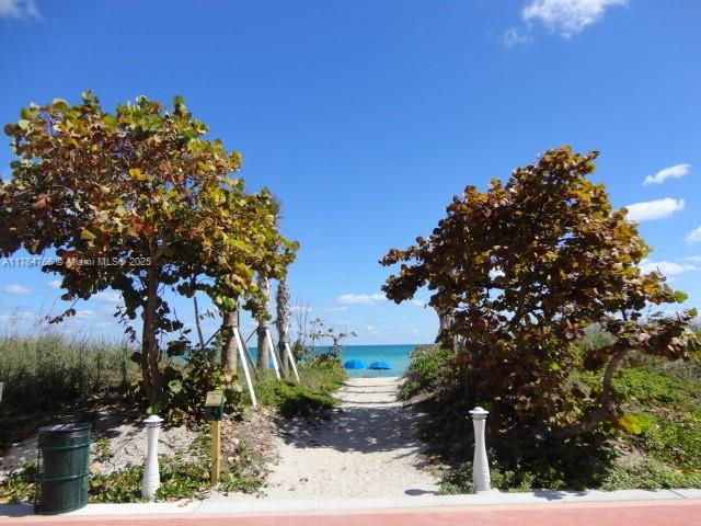 LA GORCE PALACE CONDO - Residential Lease