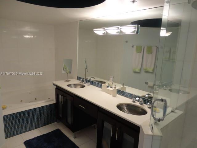 LA GORCE PALACE CONDO - Residential Lease