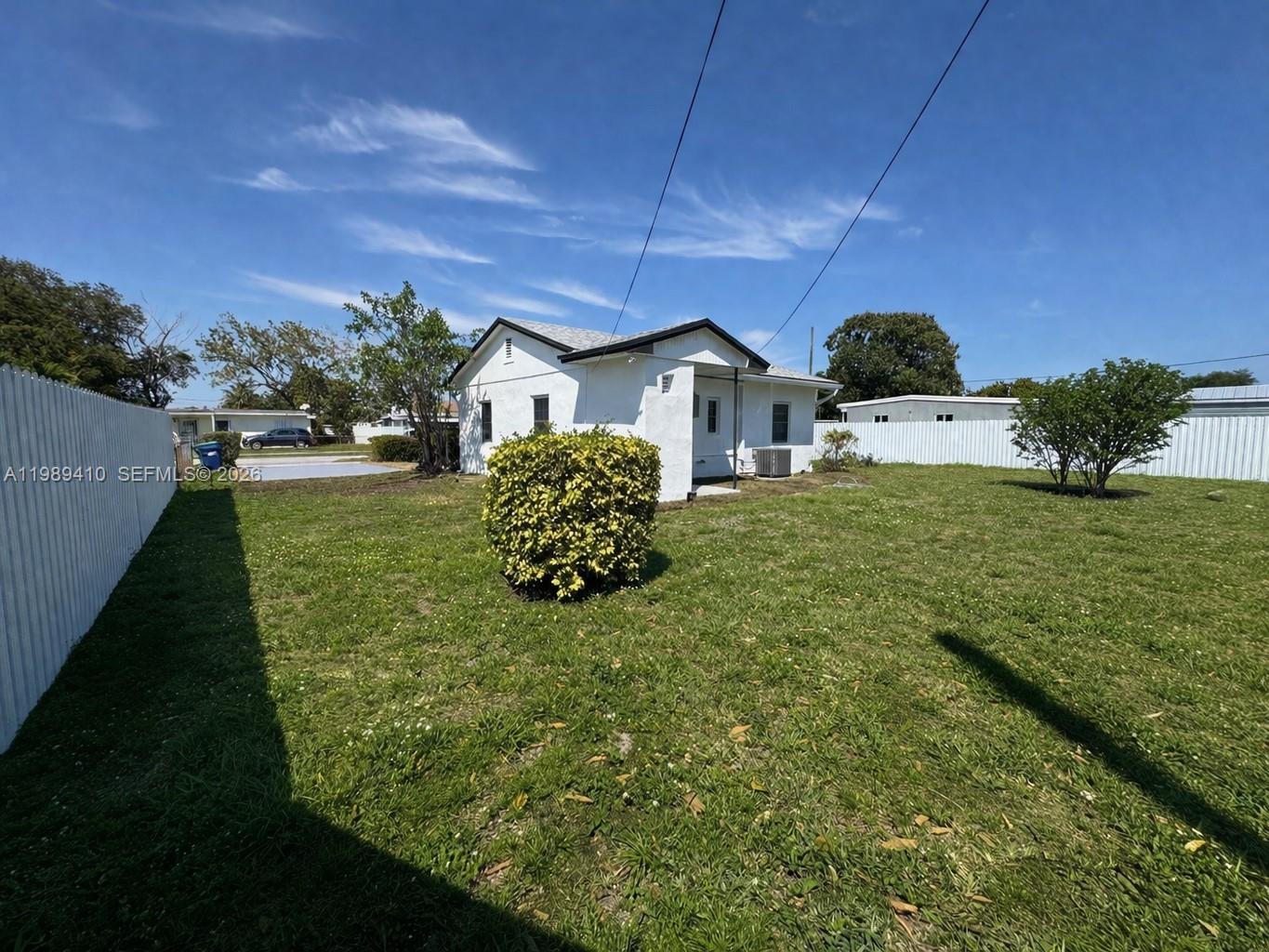 BUNCHE PARK - Residential