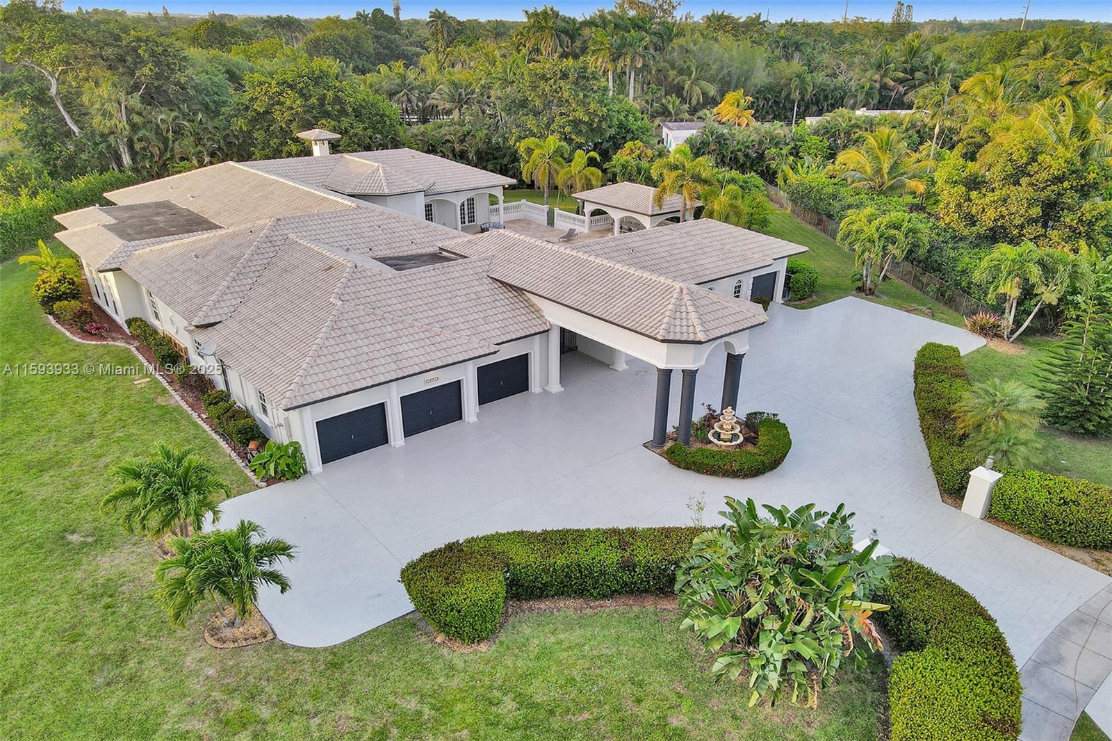 PINE MEADOW ESTATES - Residential
