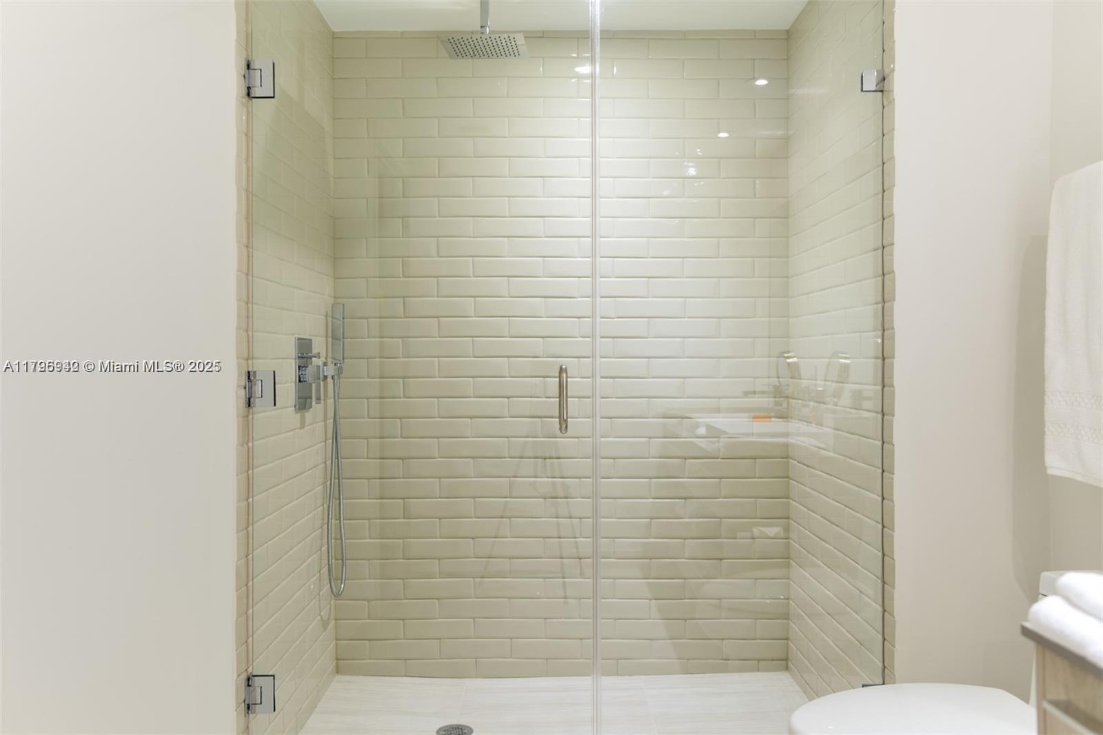 4010 SOUTH OCEAN CONDO - Residential