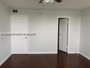 3100 W Rolling Hills Cir 101