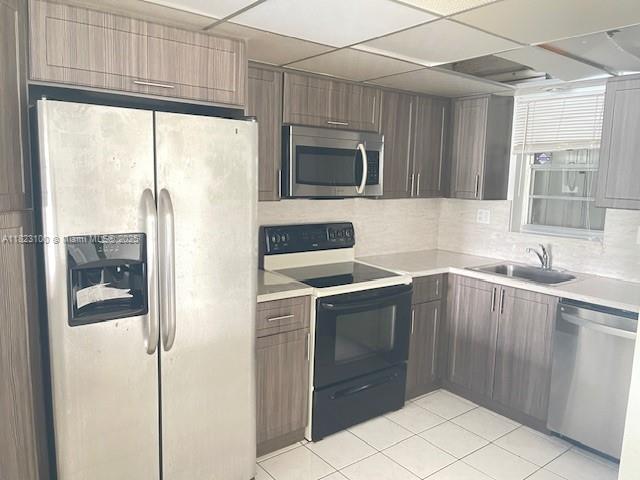 ROLLING HILLS GOLF AND TE - Residential