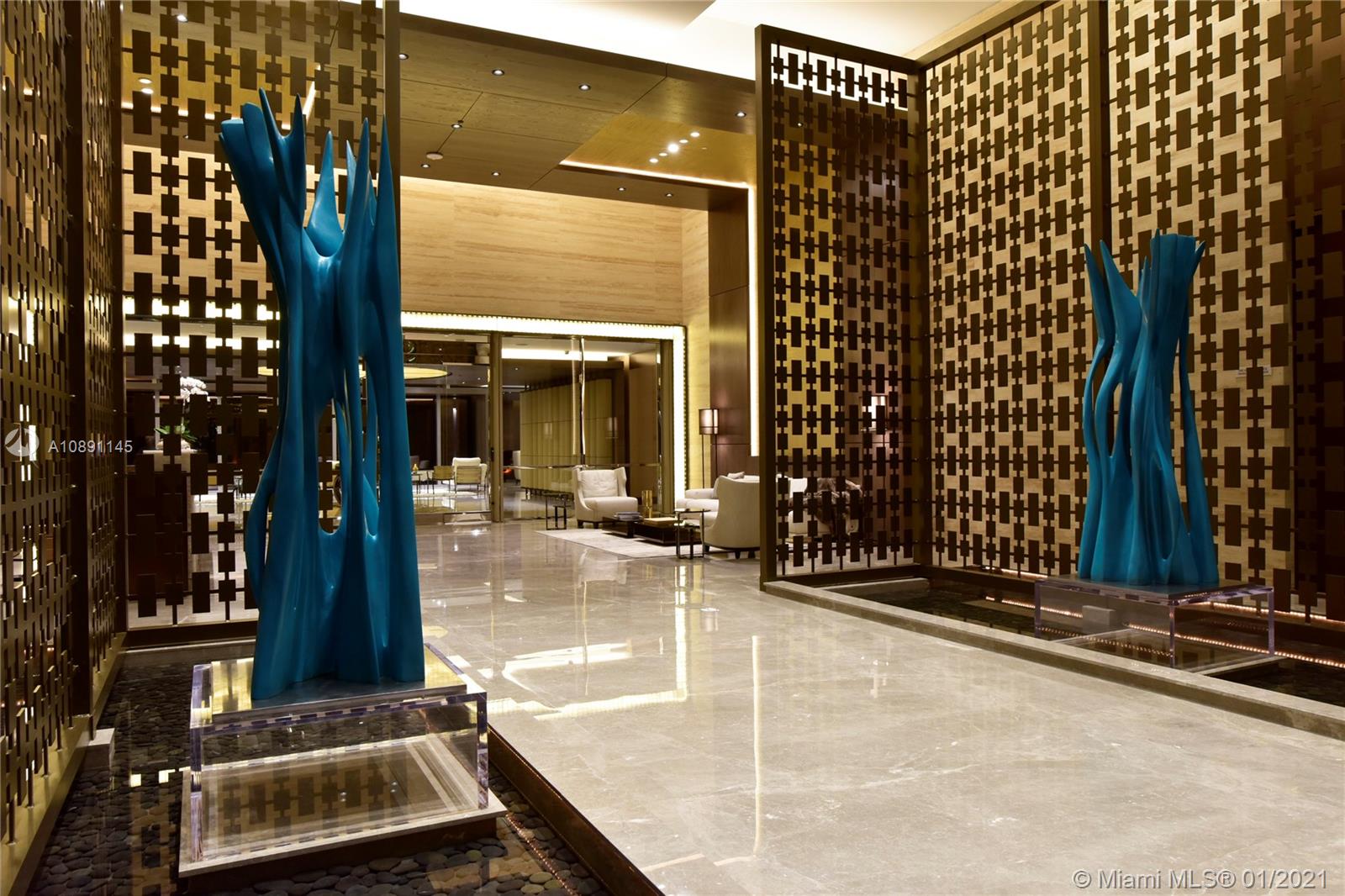 FENDI CHATEAU RESIDENCES - Residential