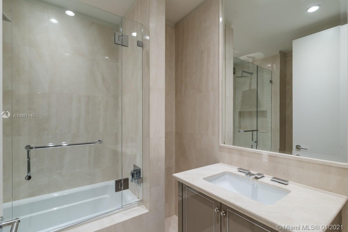 FENDI CHATEAU RESIDENCES - Residential