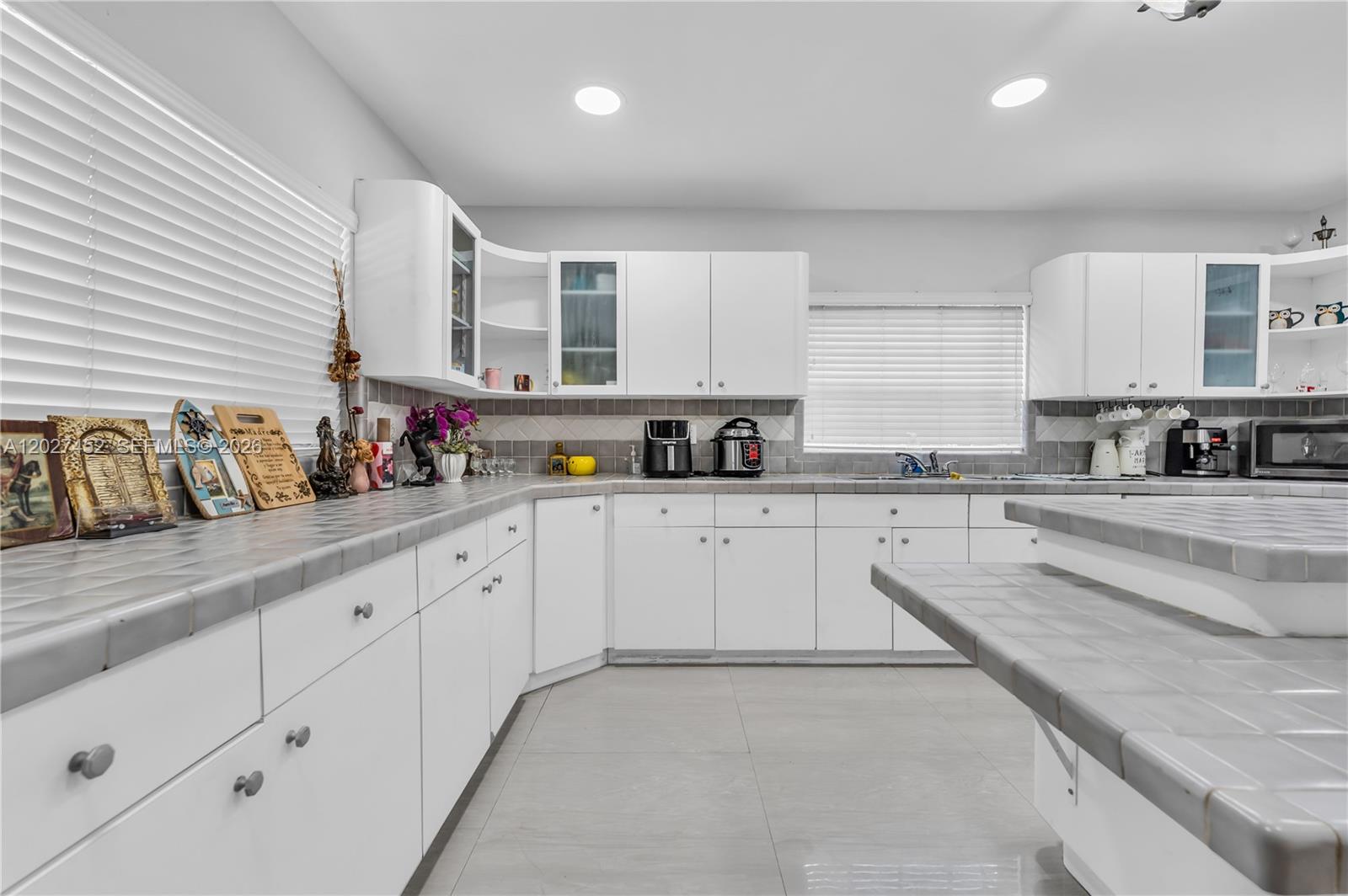 CORAL VILLAS REV - Residential