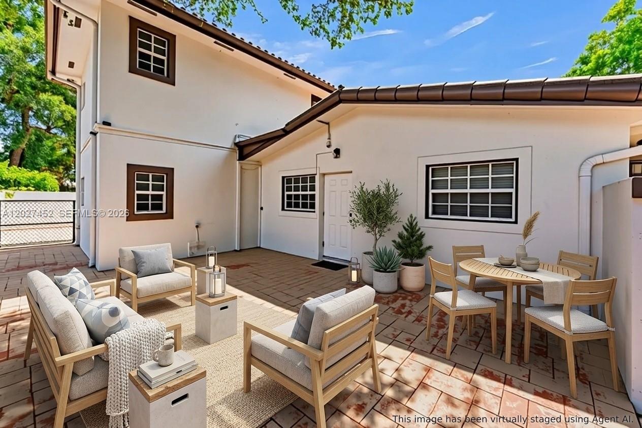 CORAL VILLAS REV - Residential