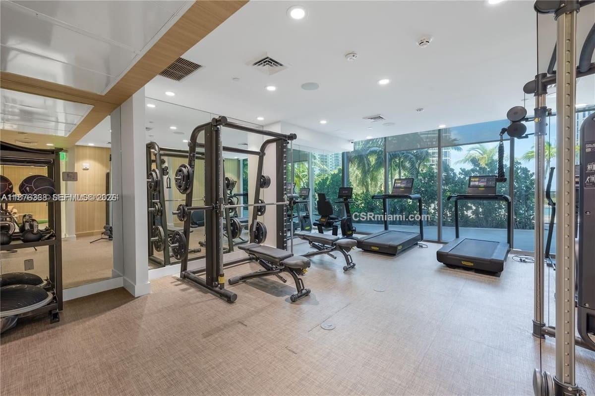 AURORA CONDOMINIUM - Residential