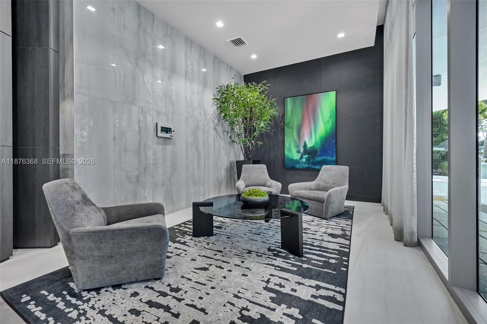 AURORA CONDOMINIUM - Residential