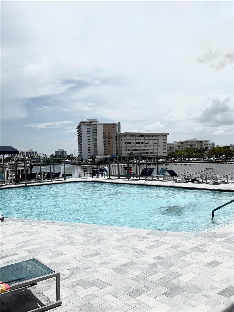 PLAZA TOWERS - Residential Lease