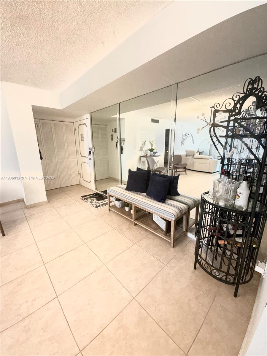 PLAZA TOWERS - Residential Lease