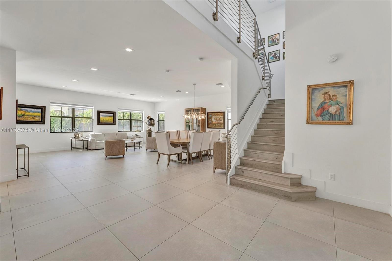 8906 SW 69th Ter