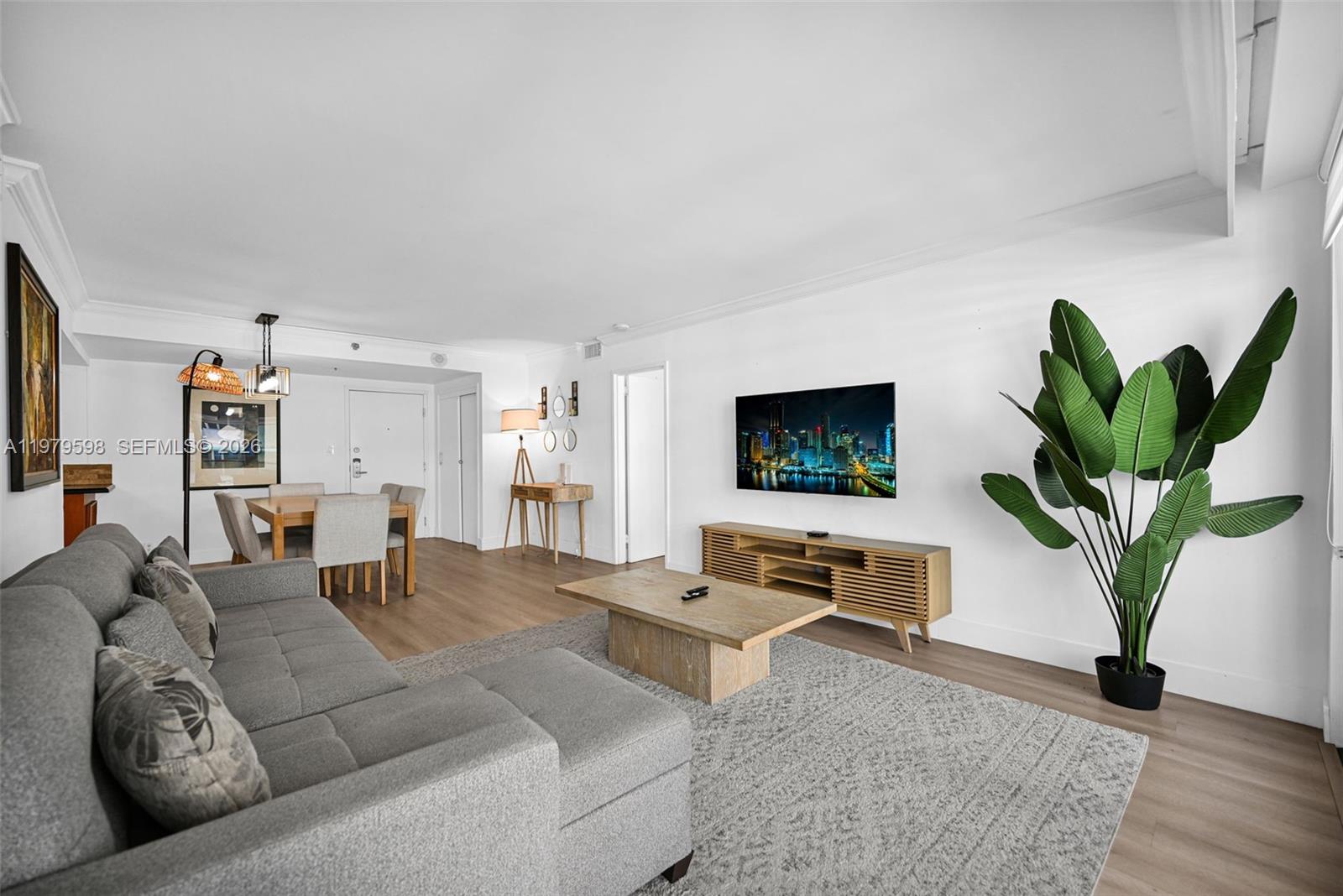 THE ALEXANDER CONDO - Residential