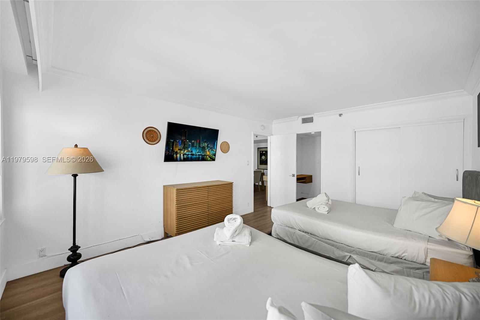 THE ALEXANDER CONDO - Residential