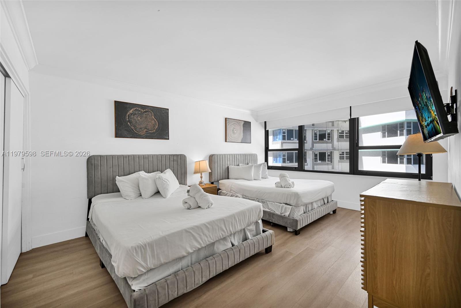 THE ALEXANDER CONDO - Residential