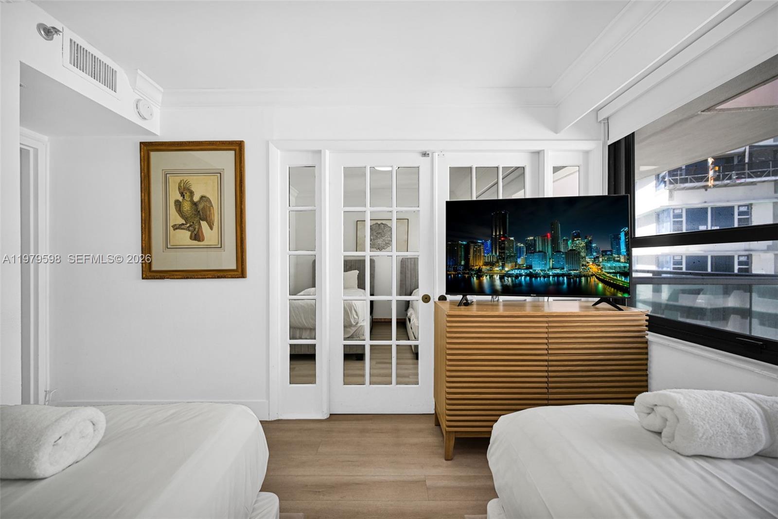 THE ALEXANDER CONDO - Residential