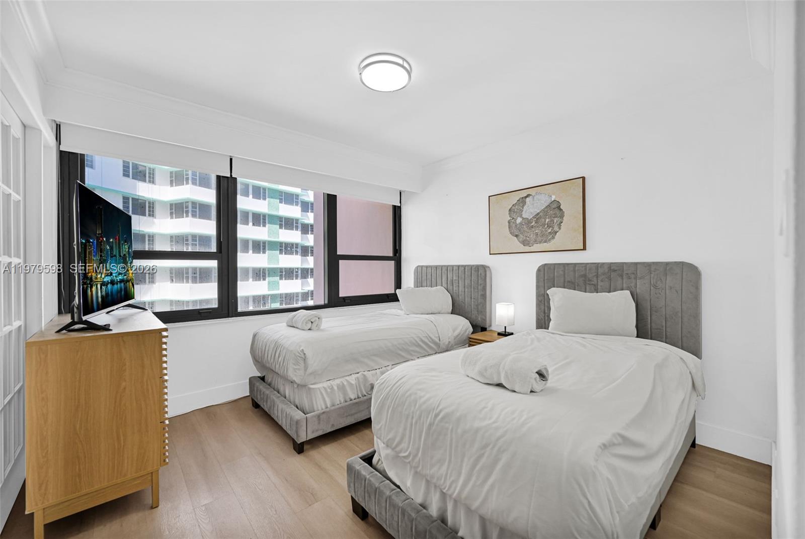 THE ALEXANDER CONDO - Residential