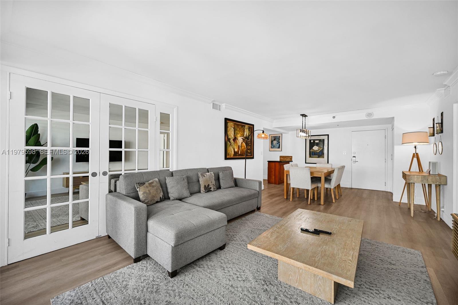 THE ALEXANDER CONDO - Residential