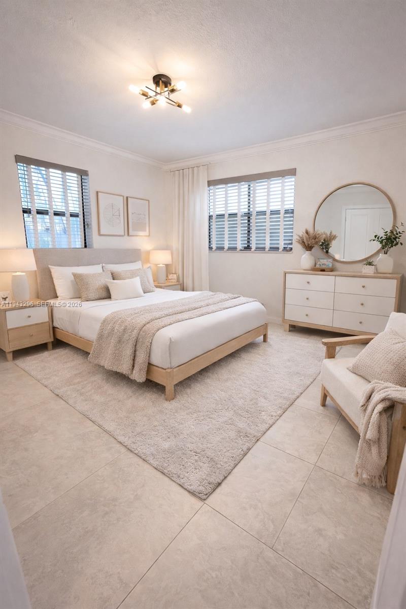 HOLLYWOOD LAKES SECTION - Residential